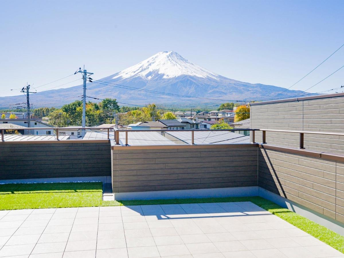 פוג'יקאוואגוצ'יקו Rakuten Stay Fuji Kawaguchiko Station - Japanese Modern Villa Mt Fuji View 106 מראה חיצוני תמונה